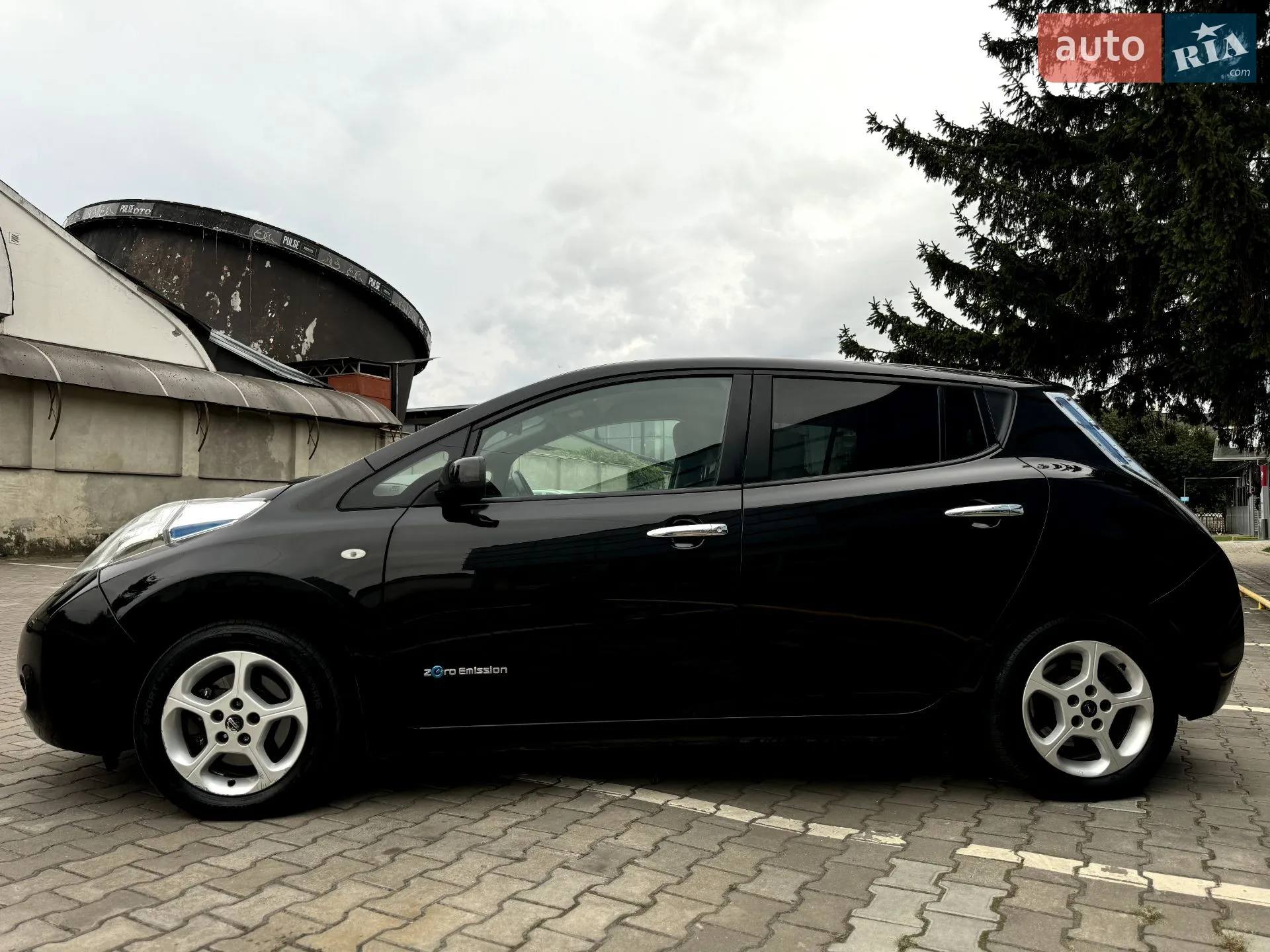 2017 Nissan Leaf - мініатюра 4