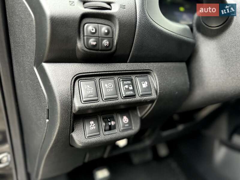 Хэтчбек Nissan Leaf 2017 в Дубровице фото 52 Хэтчбек Nissan Leaf 2017 в Дубровице