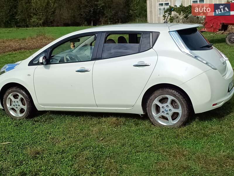Хэтчбек Nissan Leaf 2011 в Сторожинце фото 11 Хэтчбек Nissan Leaf 2011 в Сторожинце