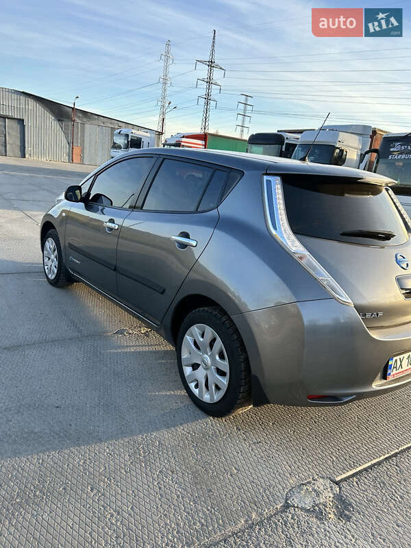 Хетчбек Nissan Leaf 2016 в Харкові