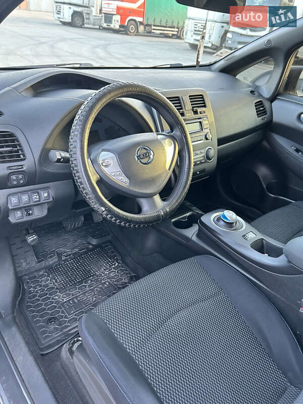 Хетчбек Nissan Leaf 2016 в Харкові