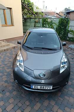 Хетчбек Nissan Leaf 2015 в Рівному