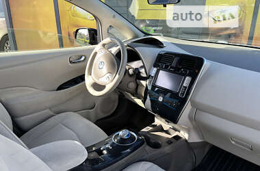 Хэтчбек Nissan Leaf 2012 в Стрые