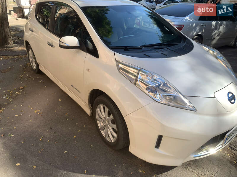 Nissan Leaf 2014