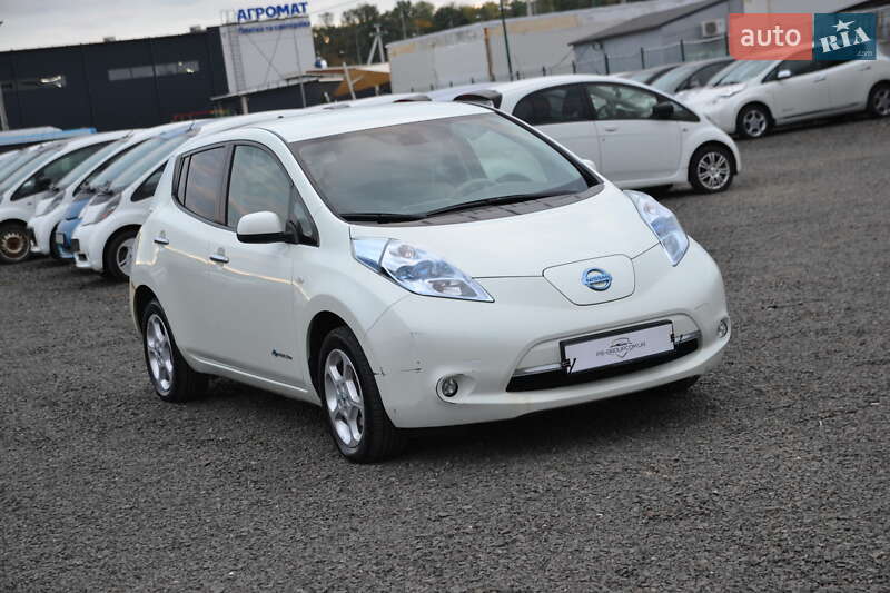 Хэтчбек Nissan Leaf 2013 в Луцке