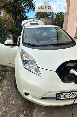 Хэтчбек Nissan Leaf 2011 в Львове