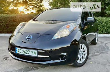 Хетчбек Nissan Leaf 2014 в Кам'янському