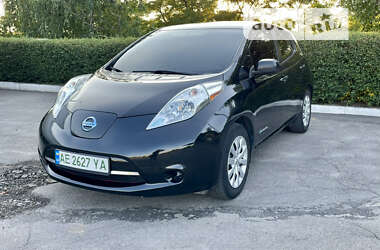 Хэтчбек Nissan Leaf 2014 в Каменском