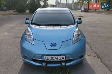 Хэтчбек Nissan Leaf 2015 в Каменском