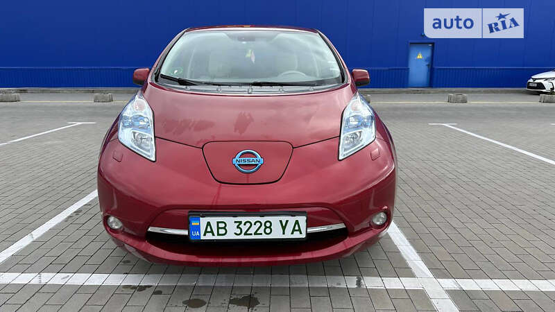 Хетчбек Nissan Leaf 2012 в Вінниці