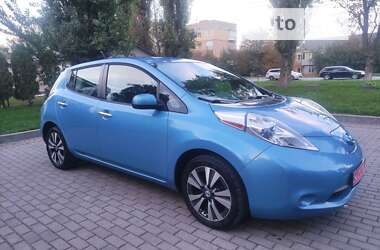 Хетчбек Nissan Leaf 2014 в Кам'янець-Подільському