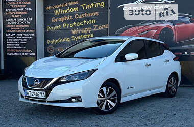 Хэтчбек Nissan Leaf 2019 в Калуше