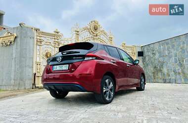 Хэтчбек Nissan Leaf 2018 в Киеве