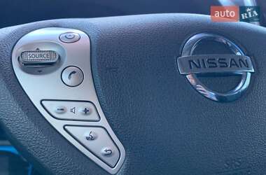 Хэтчбек Nissan Leaf 2014 в 