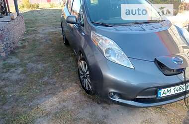 Хетчбек Nissan Leaf 2014 в Житомирі