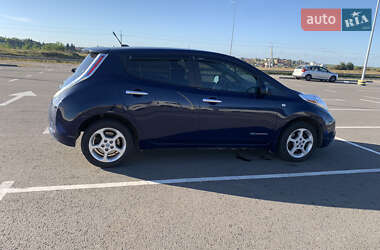 Хэтчбек Nissan Leaf 2014 в Львове