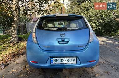 Хетчбек Nissan Leaf 2011 в Рівному