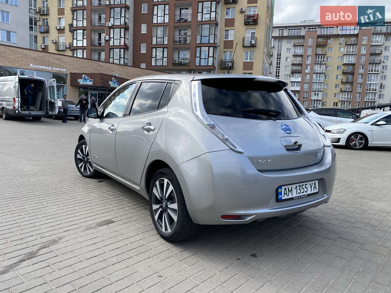 Хетчбек Nissan Leaf 2015 в Житомирі фото 9 Хетчбек Nissan Leaf 2015 в Житомирі