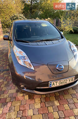 Хэтчбек Nissan Leaf 2013 в Богородчанах