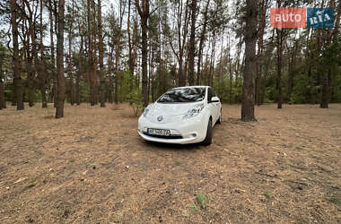 Хэтчбек Nissan Leaf 2014 в Кривом Роге