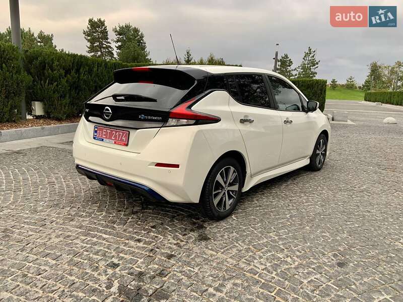 Хетчбек Nissan Leaf 2020 в Дніпрі