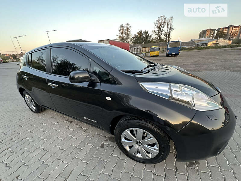 Хэтчбек Nissan Leaf 2014 в Коломые