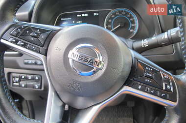 Хэтчбек Nissan Leaf 2021 в Киеве