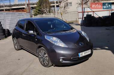 Хэтчбек Nissan Leaf 2013 в Днепре
