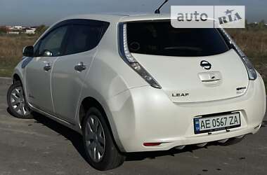 Хэтчбек Nissan Leaf 2014 в Днепре