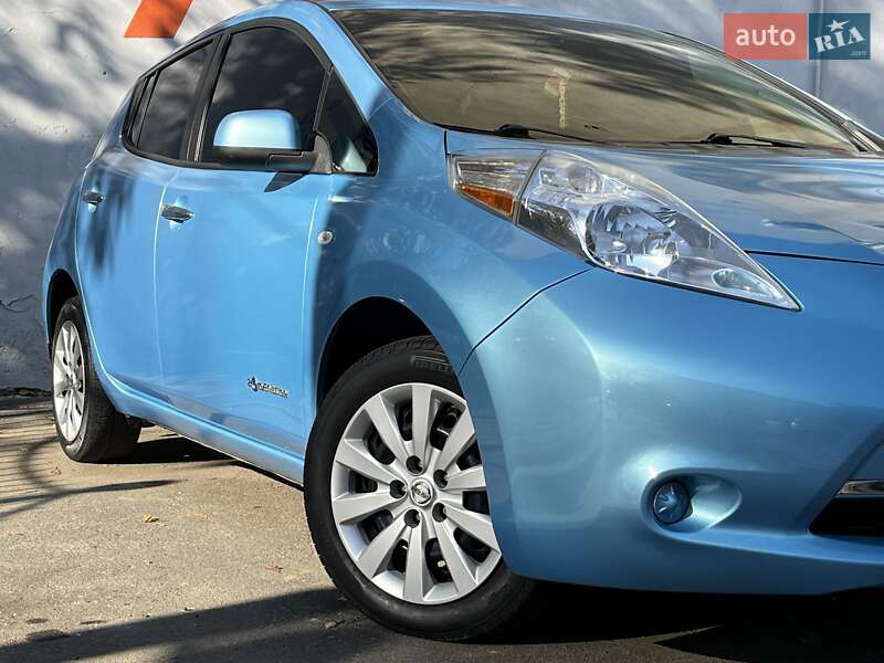 Хэтчбек Nissan Leaf 2014 в Одессе