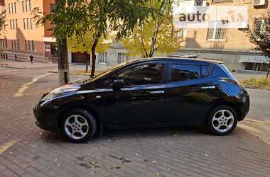 Хетчбек Nissan Leaf 2012 в Києві