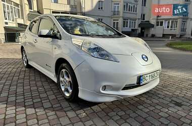 Хэтчбек Nissan Leaf 2014 в 