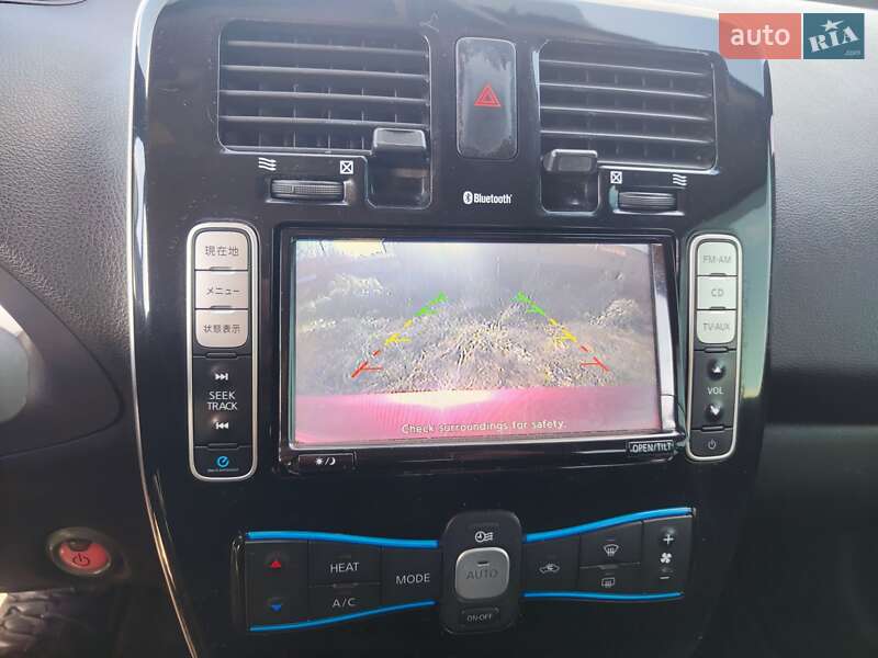 Хэтчбек Nissan Leaf 2013 в Каменец-Подольском