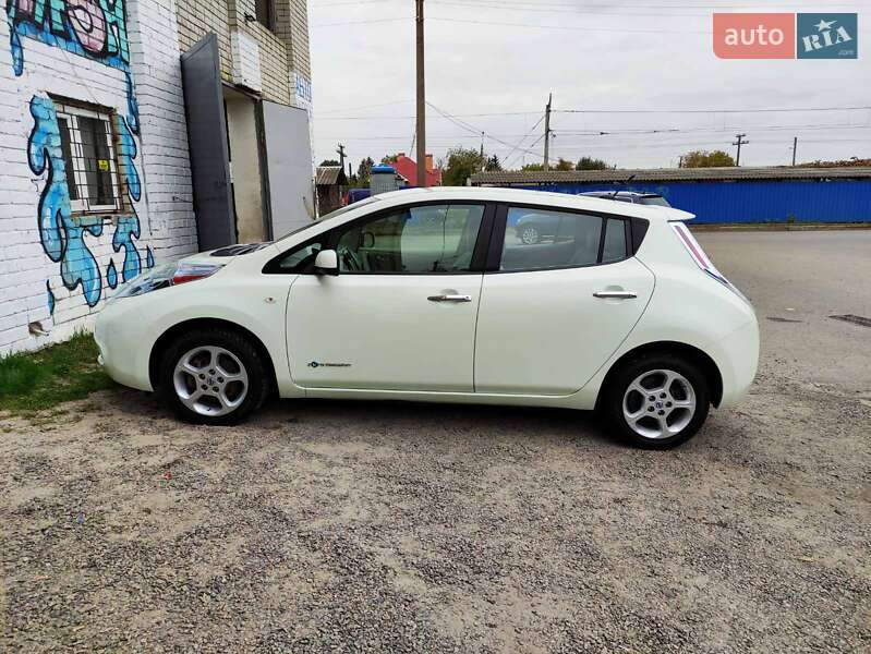 Nissan Leaf 2012