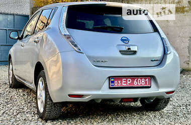 Хэтчбек Nissan Leaf 2012 в Стрые