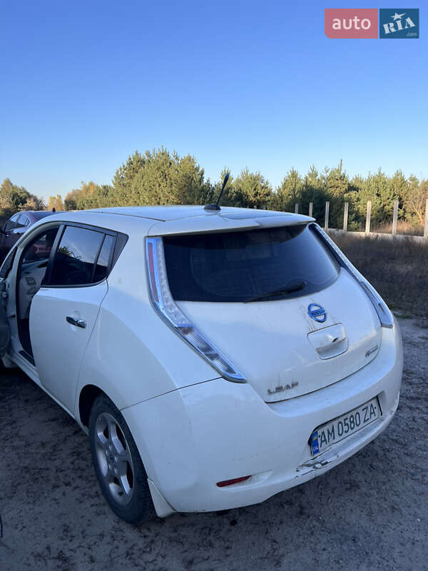 Хетчбек Nissan Leaf 2012 в Житомирі