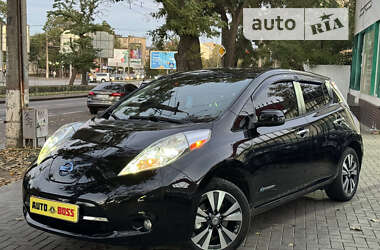 Хетчбек Nissan Leaf 2015 в Миколаєві