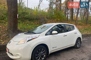 Хэтчбек Nissan Leaf 2014 в Львове