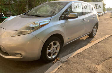 Nissan Leaf 2011