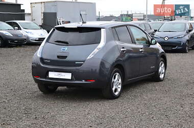 Хетчбек Nissan Leaf 2014 в 