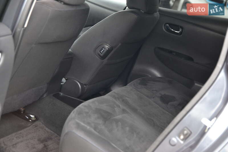 Хетчбек Nissan Leaf 2014 в Луцьку