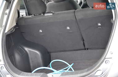 Хетчбек Nissan Leaf 2014 в 