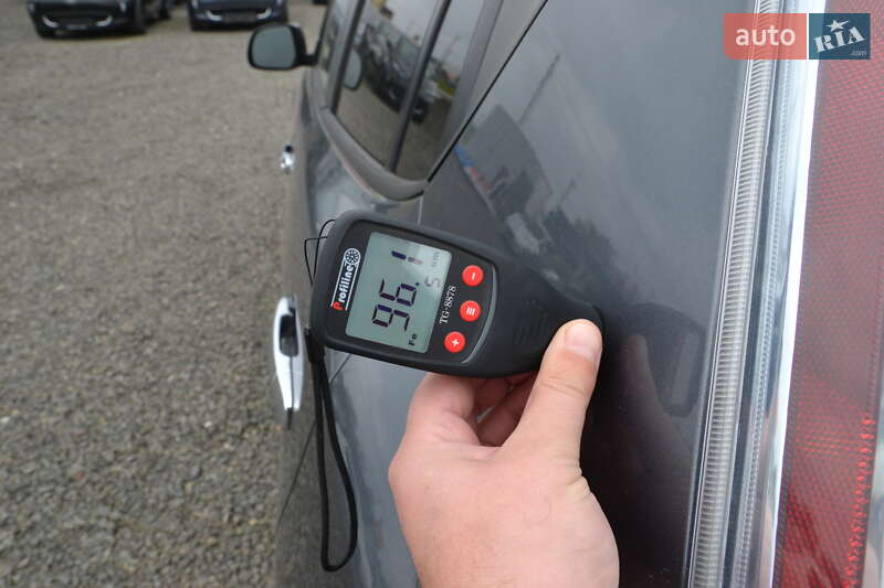 Хетчбек Nissan Leaf 2014 в Луцьку