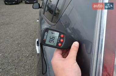 Хетчбек Nissan Leaf 2014 в 