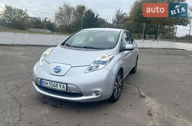 Хетчбек Nissan Leaf 2013 в Білгороді-Дністровському