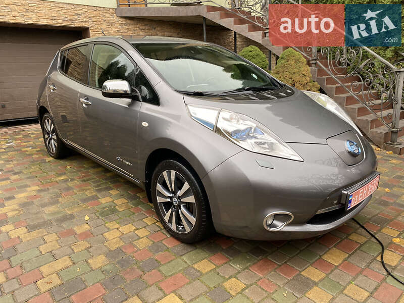 Хэтчбек Nissan Leaf 2014 в Черновцах