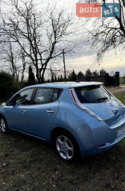 Хетчбек Nissan Leaf 2014 в Львові