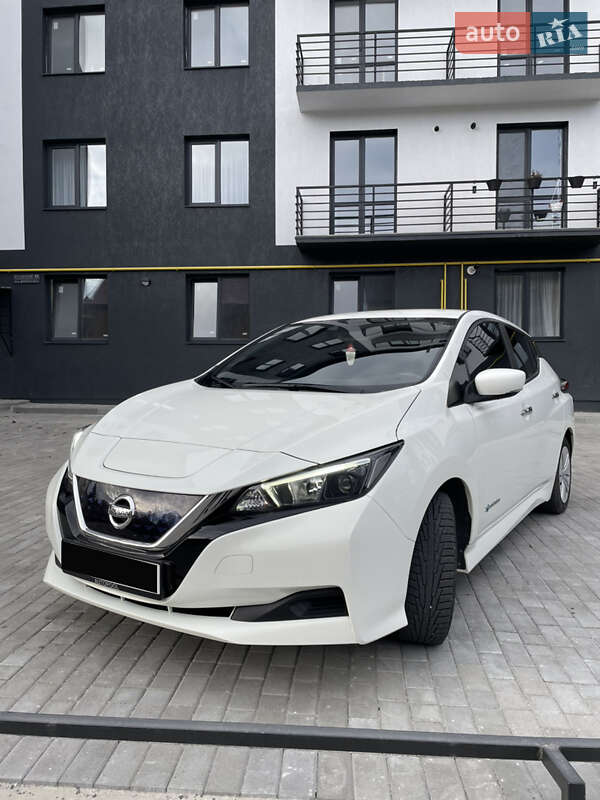 Хетчбек Nissan Leaf 2018 в Кременці