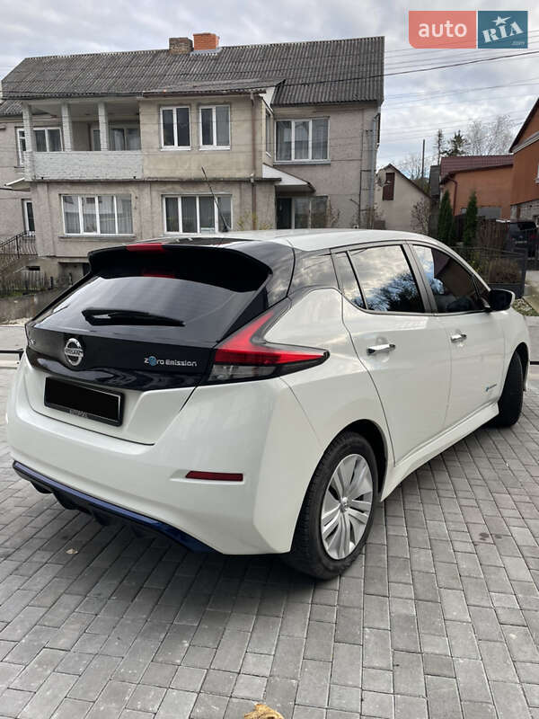 Хетчбек Nissan Leaf 2018 в Кременці