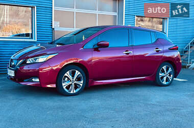 Хэтчбек Nissan Leaf 2021 в Ровно